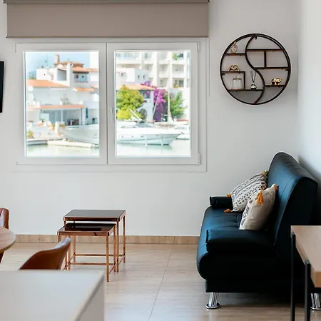 Welcs 263 Emp Con Vistas Al Canal Daire Empuriabrava